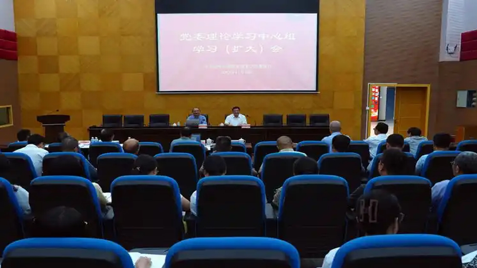 明確了中國經(jīng)濟(jì)實(shí)現(xiàn)高質(zhì)量發(fā)展之路（深入學(xué)習(xí)貫徹習(xí)近平新時(shí)代中國特色社會